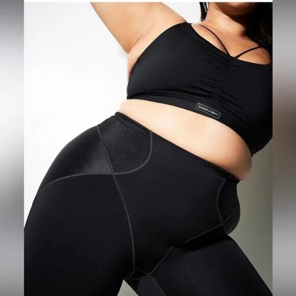 Savage Fenty High Waisted Curve Alert Leggings Black Plus Size 1X - Picture 2 of 12